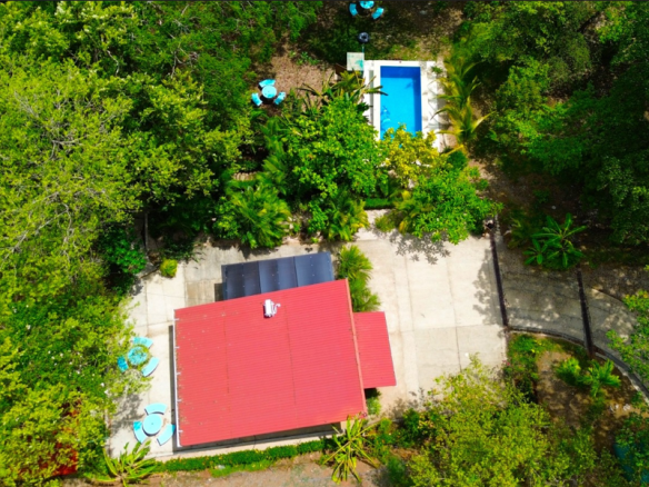 CASA EN VENTA: Retiro en la Jungla con Torre Vista al Mar en Playa Junquillal, Guanacaste, Costa Rica