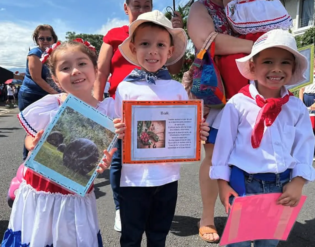 Preparatoria en Centro Educativo La Trinidad, Alajuela